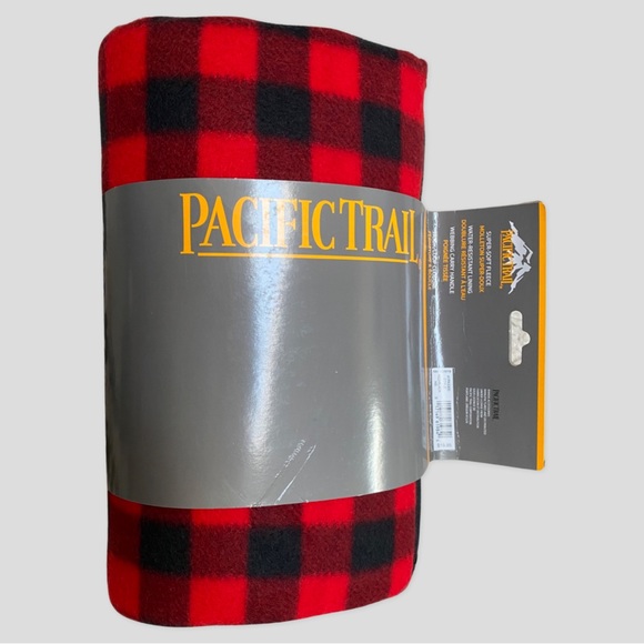 Pacific Trail Bedding Pacific Trail Plaid Roll Up Stadium Blanket